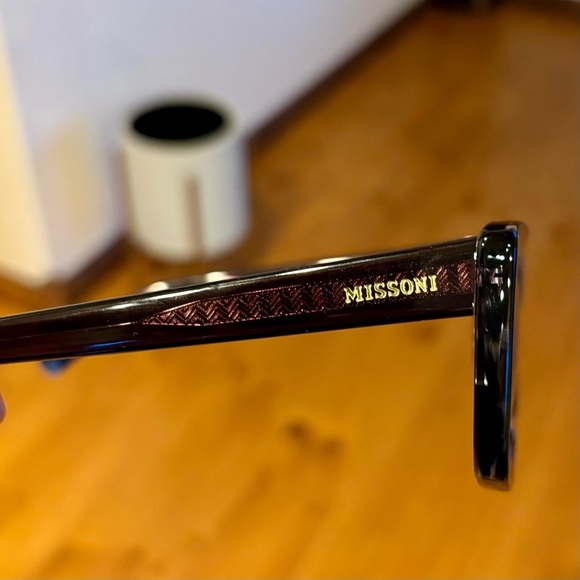 MISSONI Oversized Cat-Eye Sunglasses 
Dark Plum Gradient W/ Case main image 4